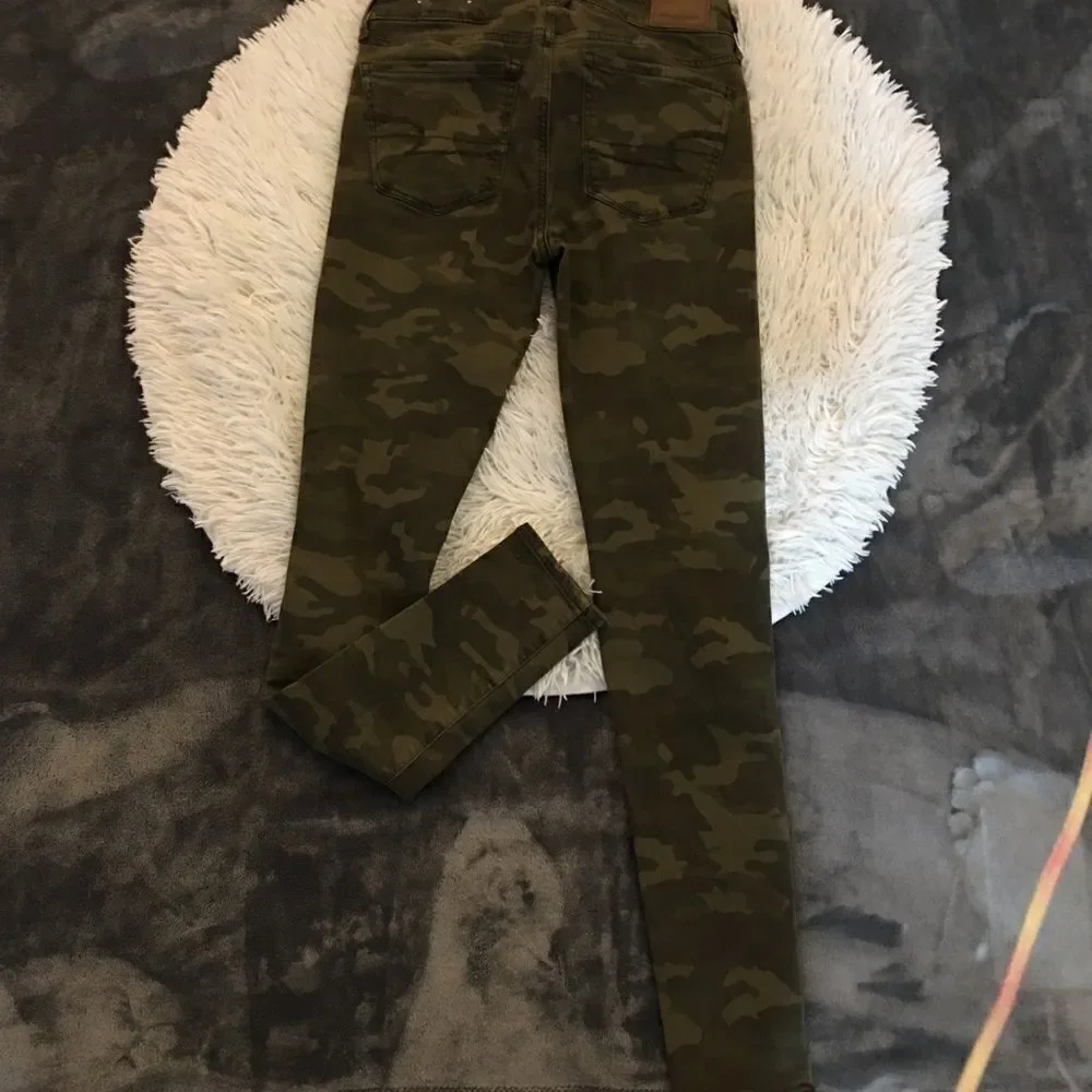 American‎ Eagle 🦅 Camo Jeg Jeans #camo
